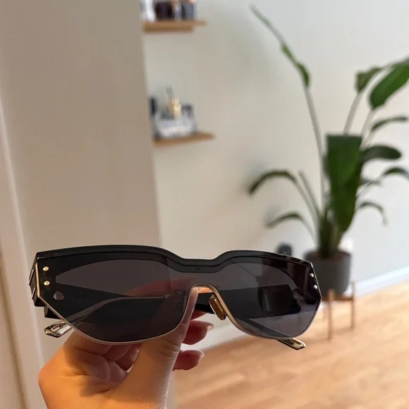 Dior Shield Tinted Sunglasses and Case - Picture 3 of 11